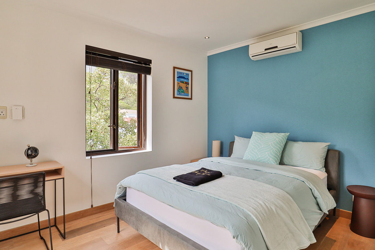 12-central-drive-4-bedroom-family-house-property-to-rent-camps-bay-13