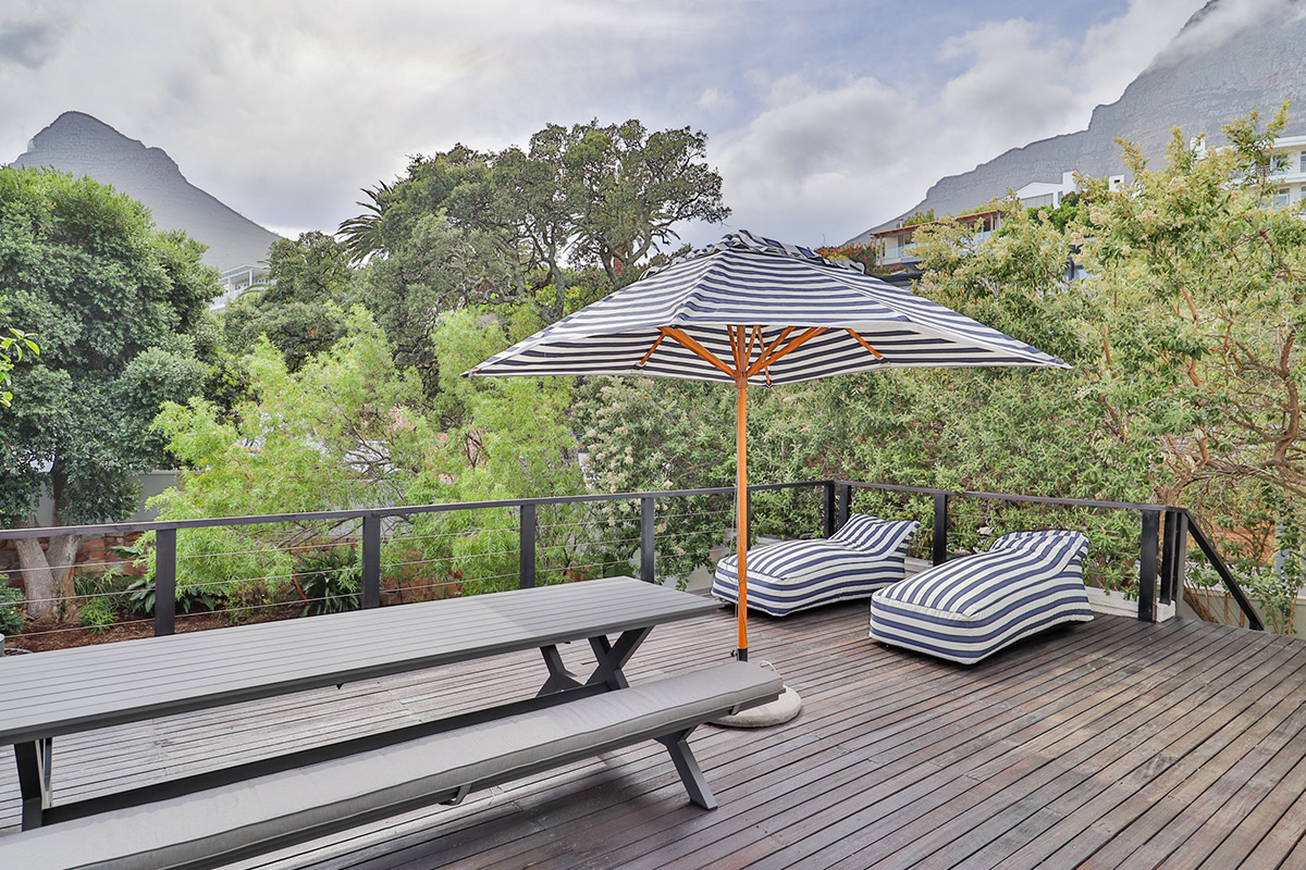 12-central-drive-4-bedroom-family-house-property-to-rent-camps-bay-17