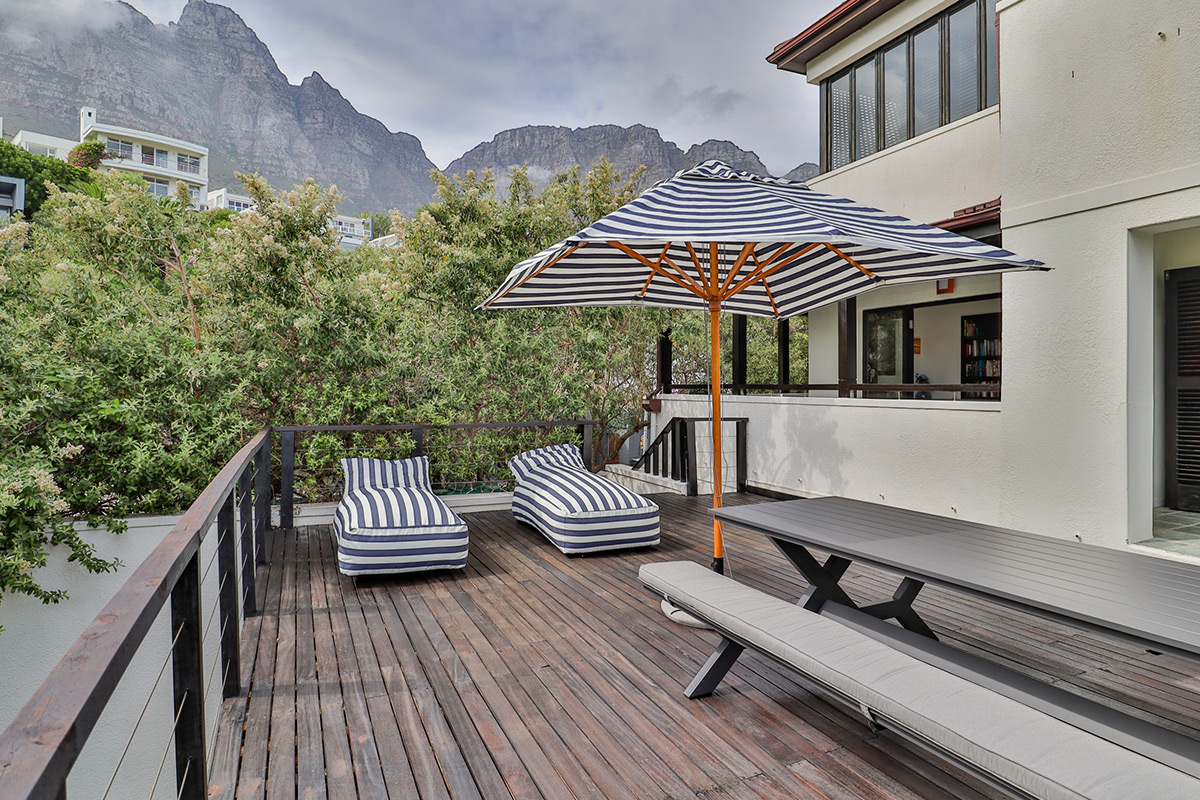 12-central-drive-4-bedroom-family-house-property-to-rent-camps-bay-19