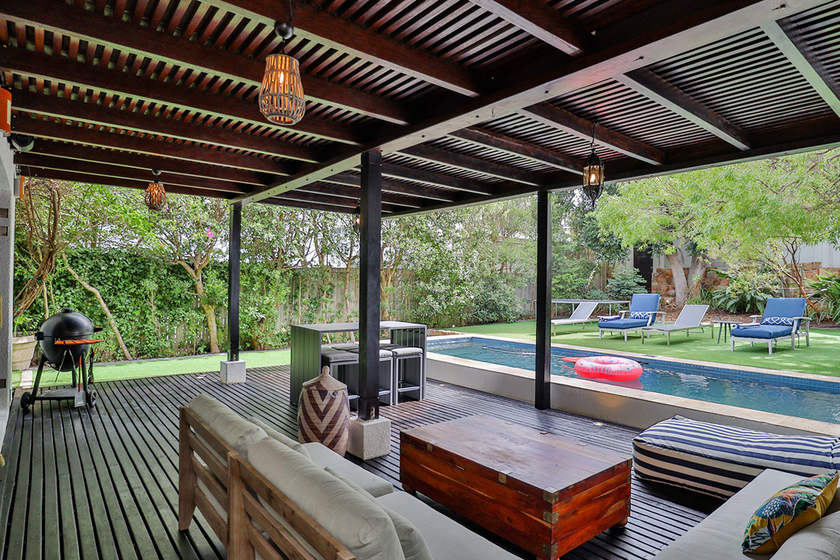 12-central-drive-4-bedroom-family-house-property-to-rent-camps-bay-20