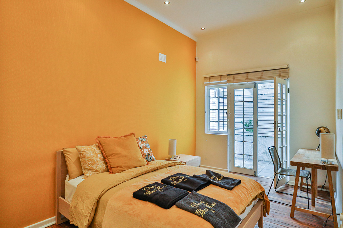 12-central-drive-4-bedroom-family-house-property-to-rent-camps-bay-7