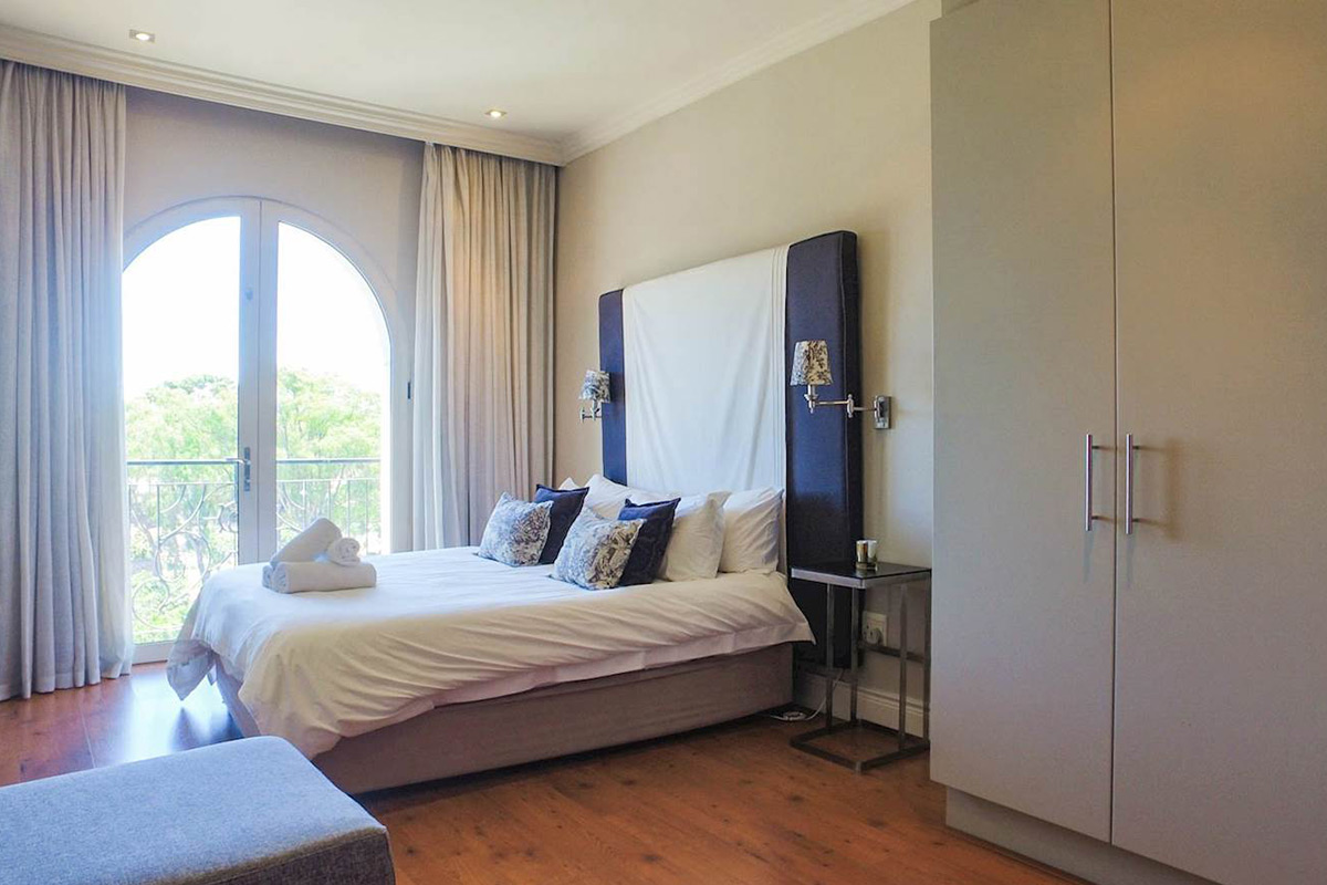 304-cape-royal-2-bedroom-apartment-property-for-rent-green-point-10