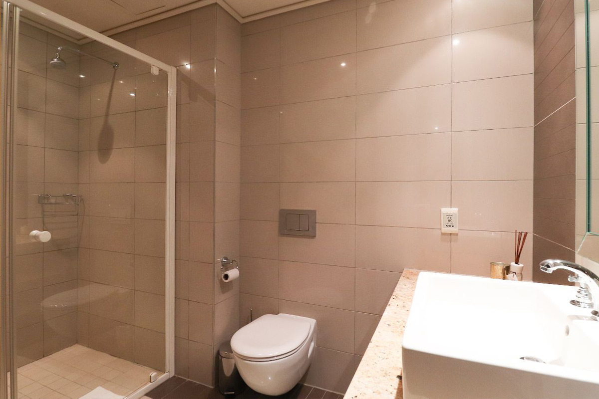 304-cape-royal-2-bedroom-apartment-property-for-rent-green-point-9