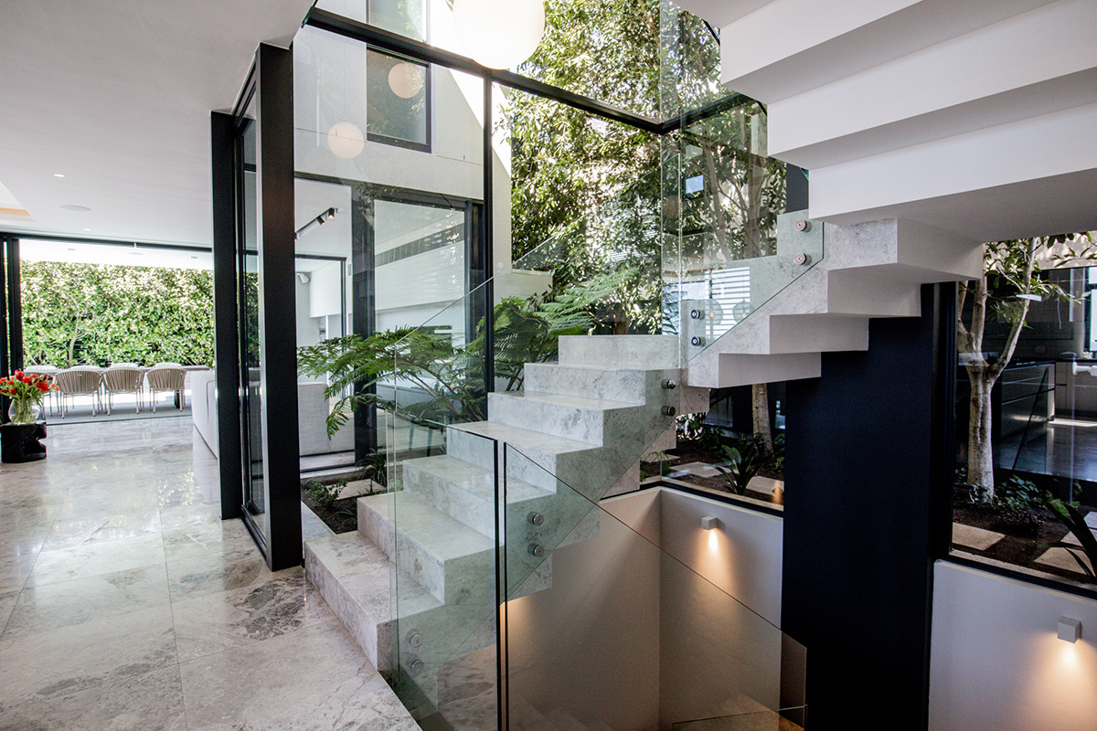 23-avenue-6-bedroom-villa-property-for-rent-fresnaye-16