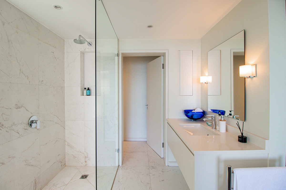 3-top-road-5-bedroom-house-property-for-rent-fresnaye-22