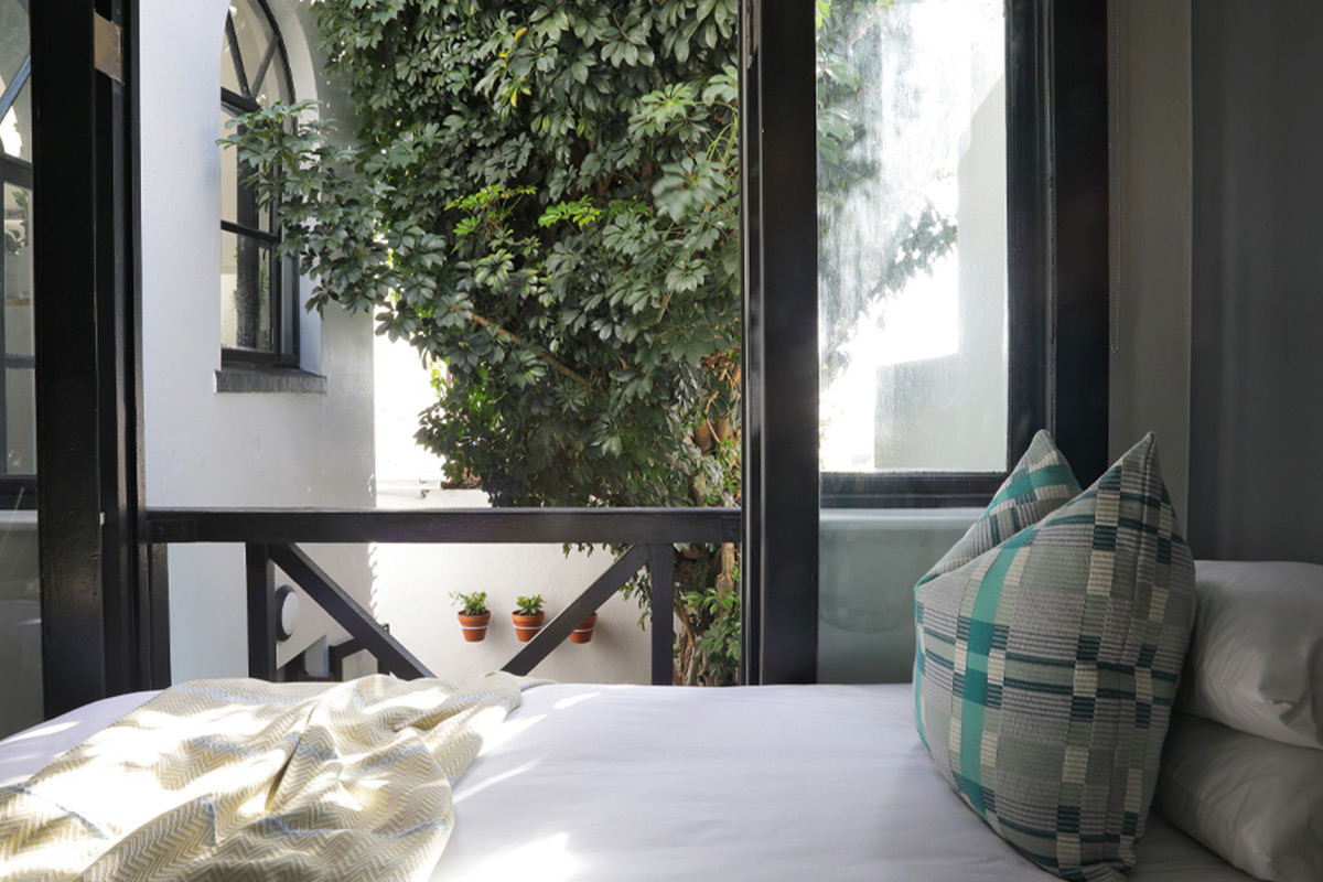 17-Deane-house-to-rent-cape-town-5