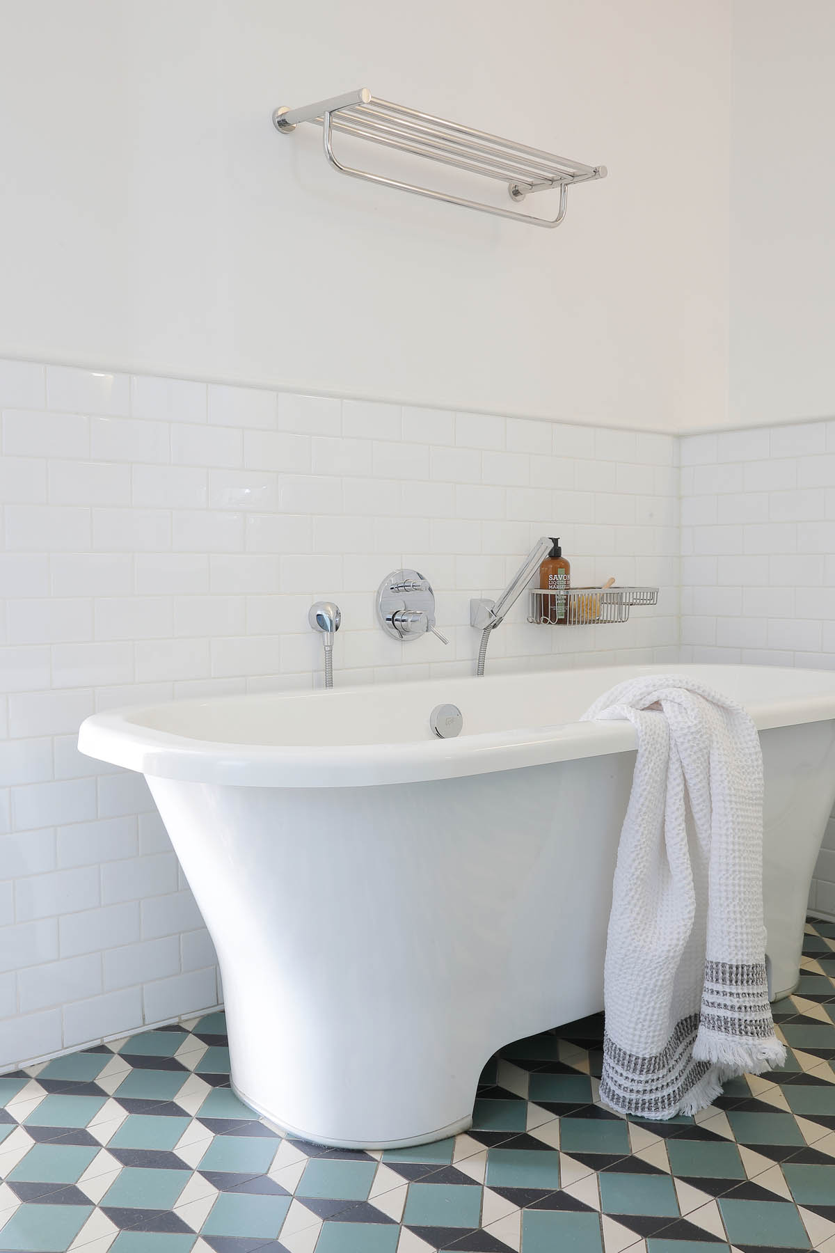4701-victoria-apartment-to-rent-cape-town-15b