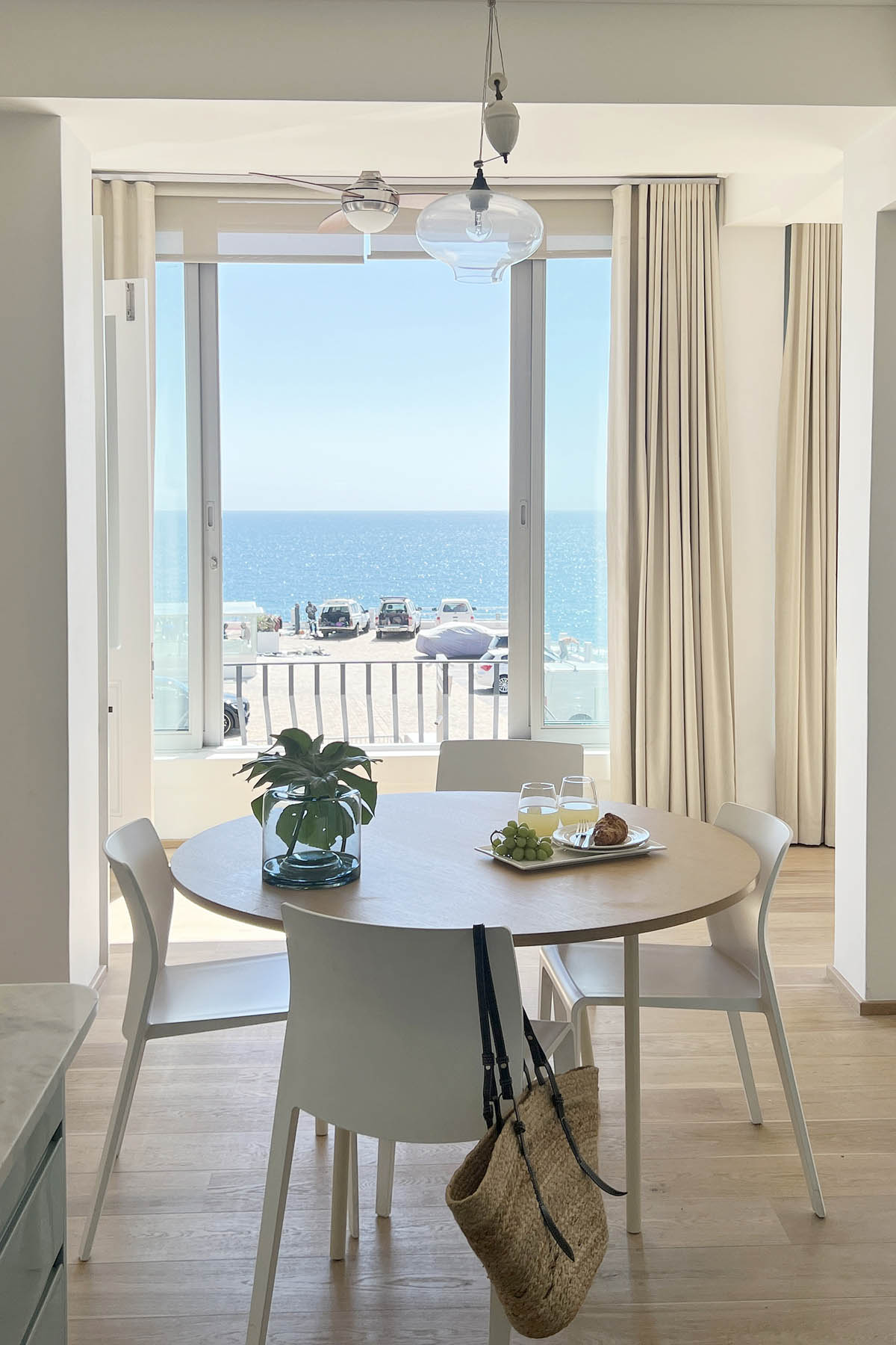 4701-victoria-apartment-to-rent-cape-town-9B