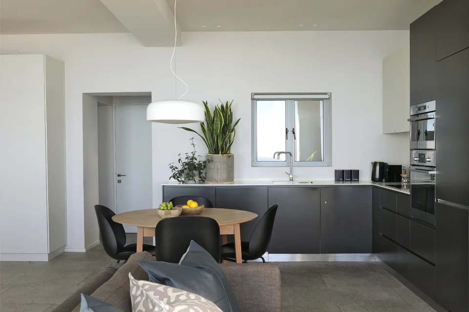 4702-victoria-apartment-to-rent-cape-town-11