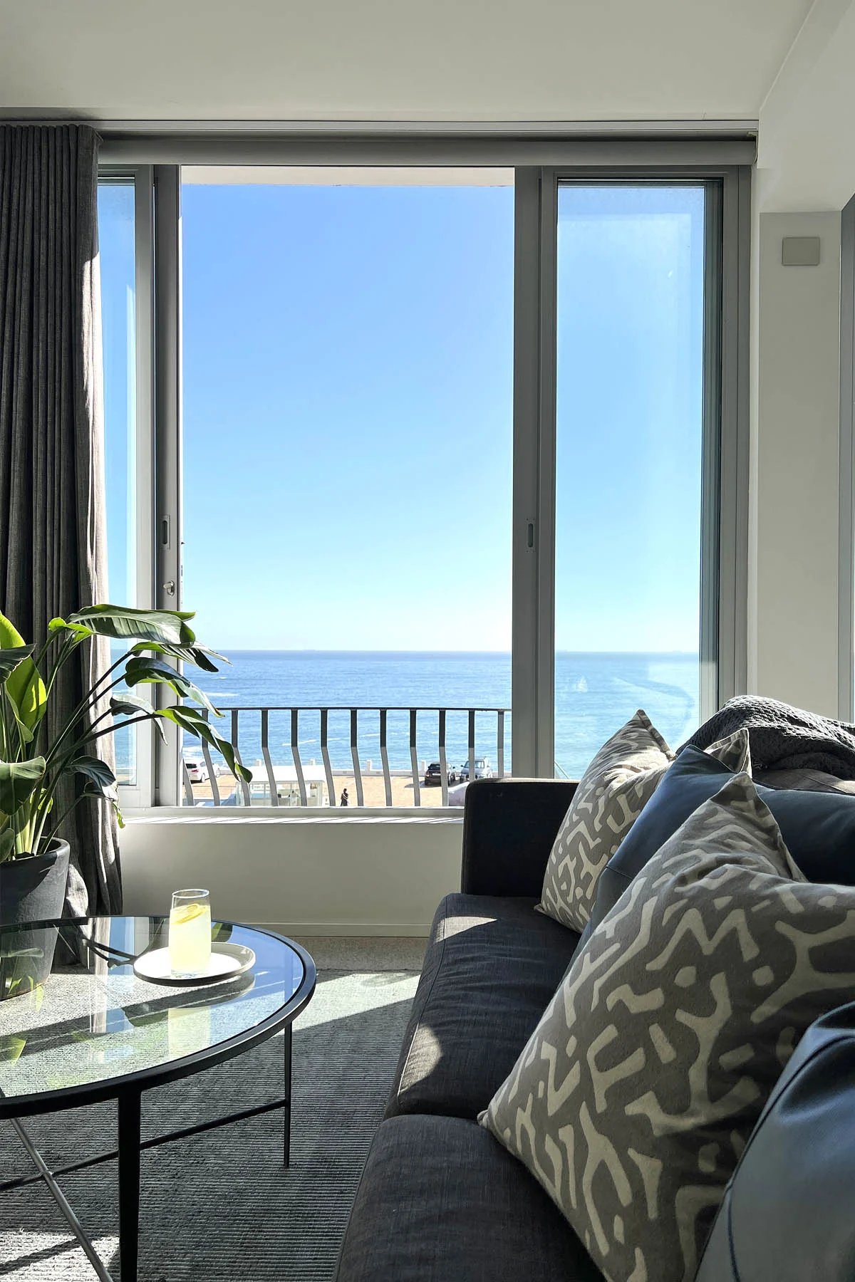 4702-victoria-apartment-to-rent-cape-town-4b