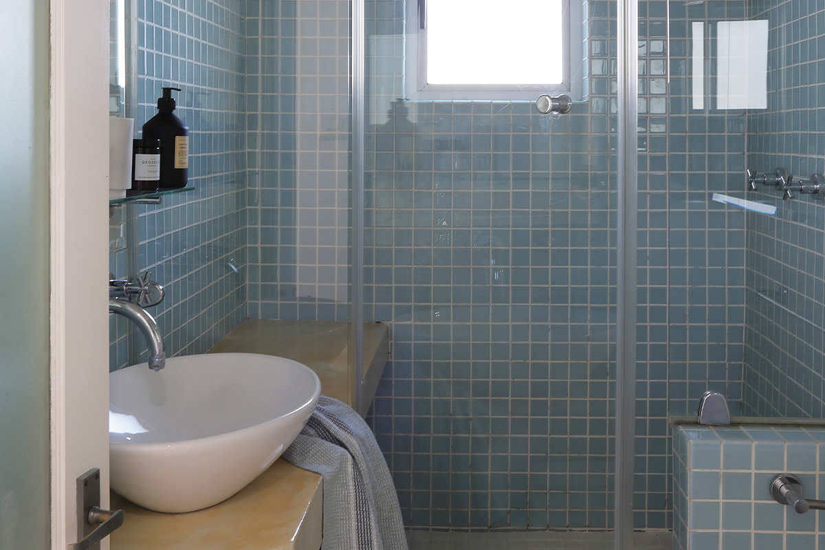 4705-contemporary-hamilton-court-apartment-to-rent-cape-town-5a