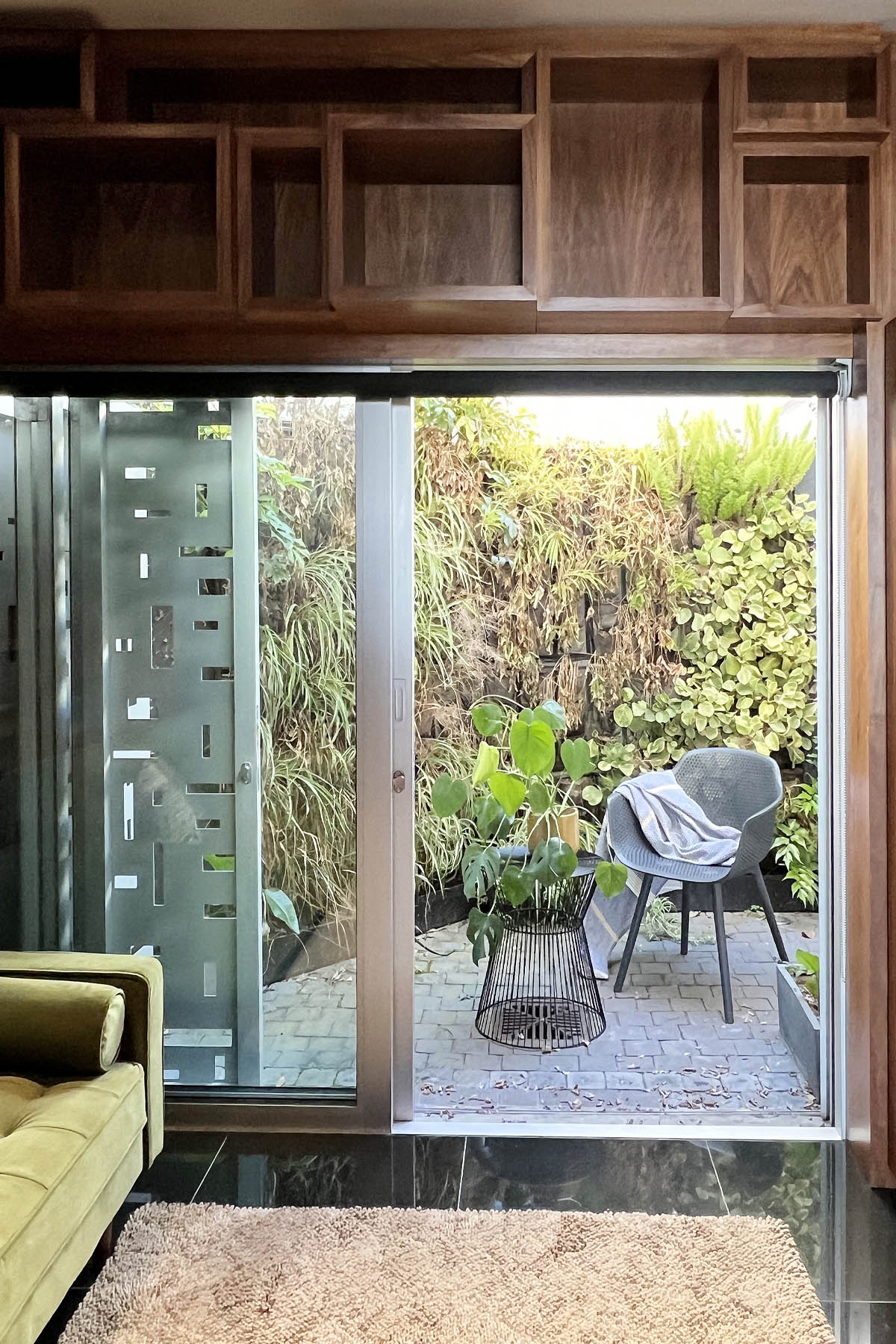 5102-stylish-clifton-apartment-to-rent-cape-town-15b