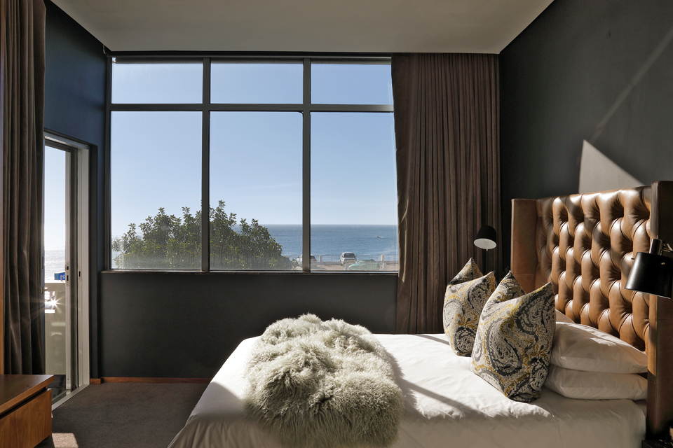 5102-stylish-clifton-apartment-to-rent-cape-town-19