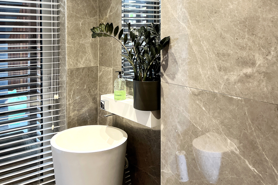 5102-stylish-clifton-apartment-to-rent-cape-town-22