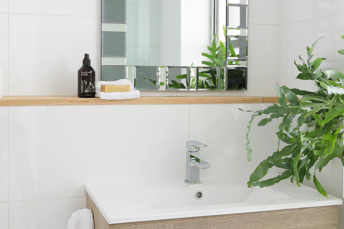 5103-lovely-3-bed-clifton-apartment-to-rent-cape-town-13