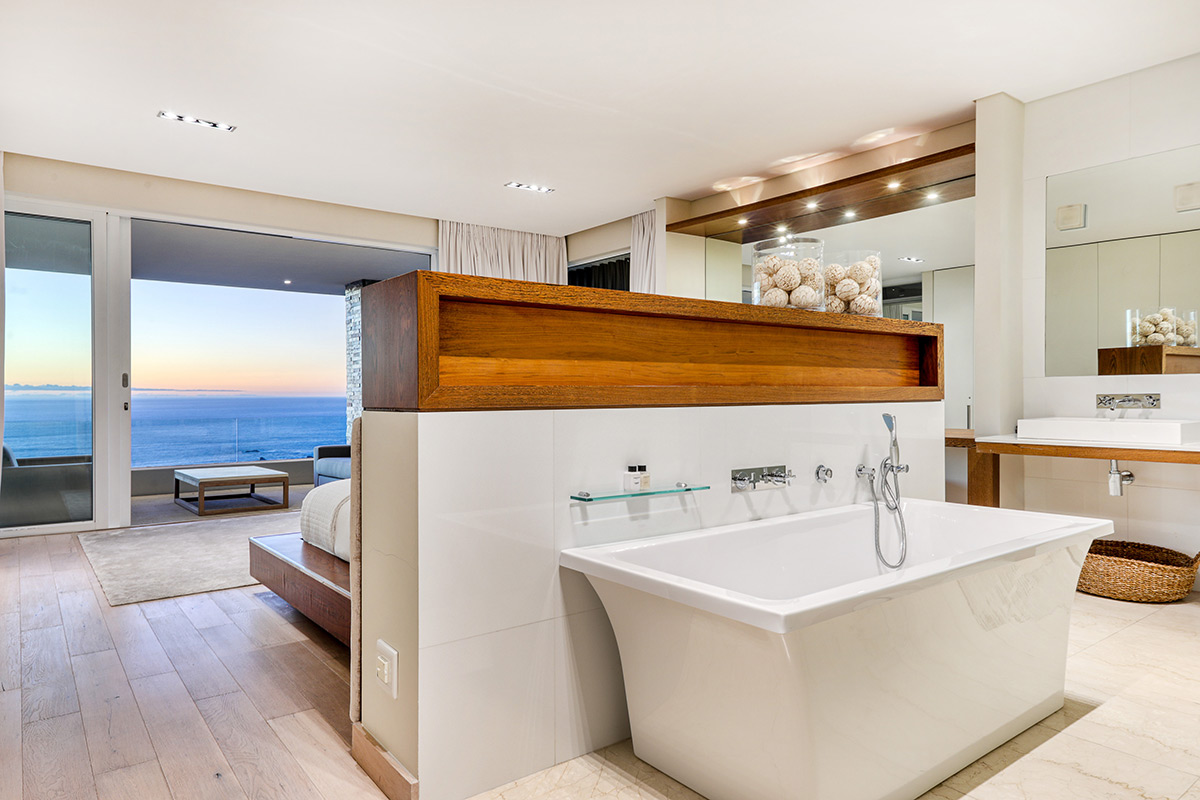 8-medburn-road-villa-property-to-rent-camps-bay-14