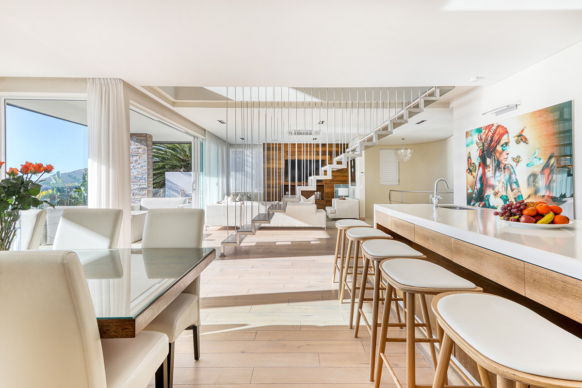 8-medburn-road-villa-property-to-rent-camps-bay-23