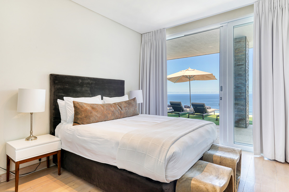8-medburn-road-villa-property-to-rent-camps-bay-33