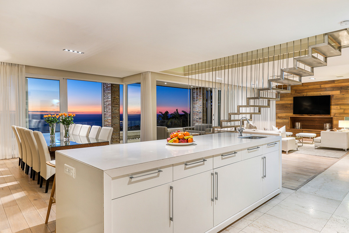 8-medburn-road-villa-property-to-rent-camps-bay-41