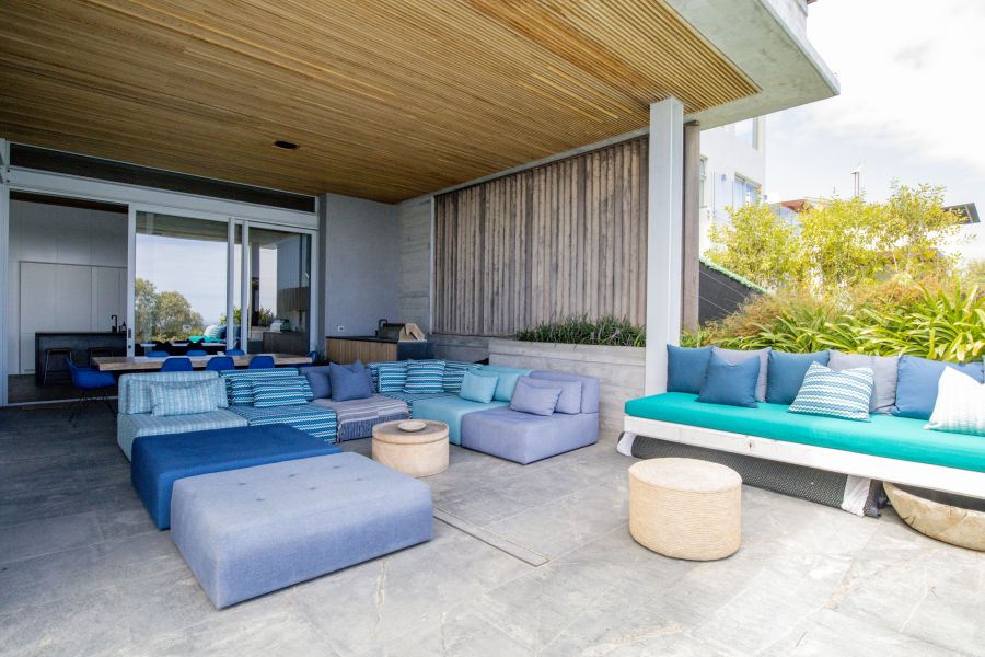 stunning-5-bedroom-self-catering-villa-in-bantry-bay (19)