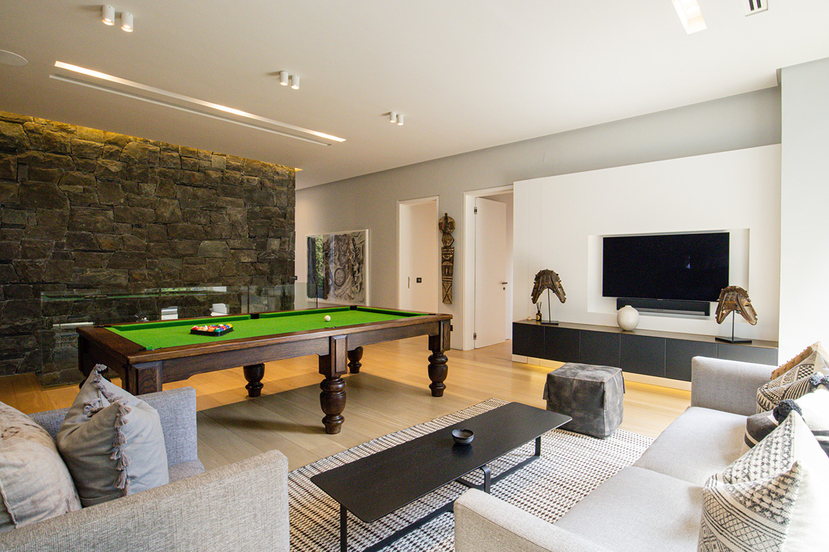 stunning-5-bedroom-self-catering-villa-in-bantry-bay-20