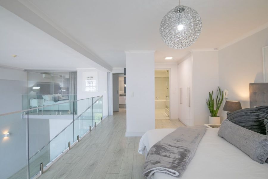 B20-soho-3-bedroom-apartment-property-for-rent-de-waterkant (12)
