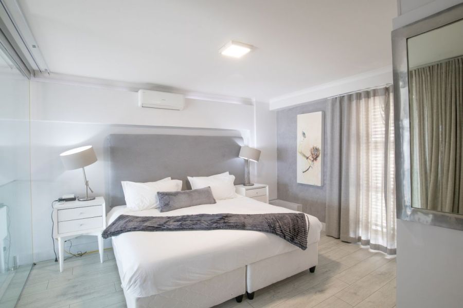 B20-soho-3-bedroom-apartment-property-for-rent-de-waterkant (13)