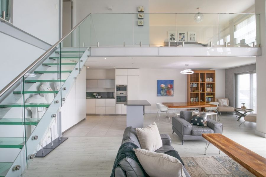 B20-soho-3-bedroom-apartment-property-for-rent-de-waterkant (21)