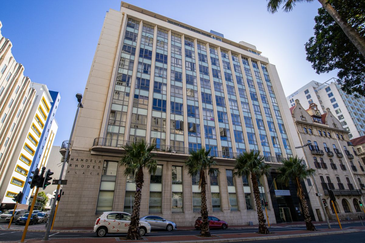 Studio-Pool-Parking-Mandela-Chic-Modern-Apartment-Cape-Town-City (1)