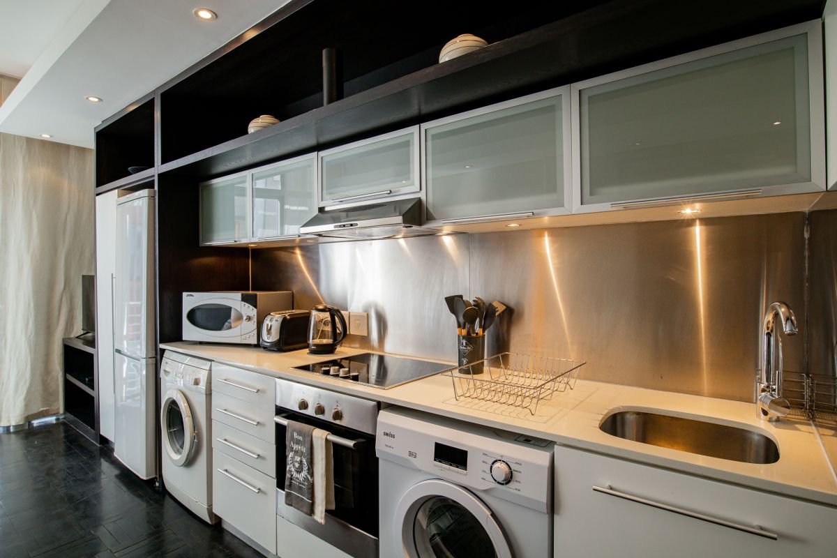 Studio-Pool-Parking-Mandela-Chic-Modern-Apartment-Cape-Town-City (11)