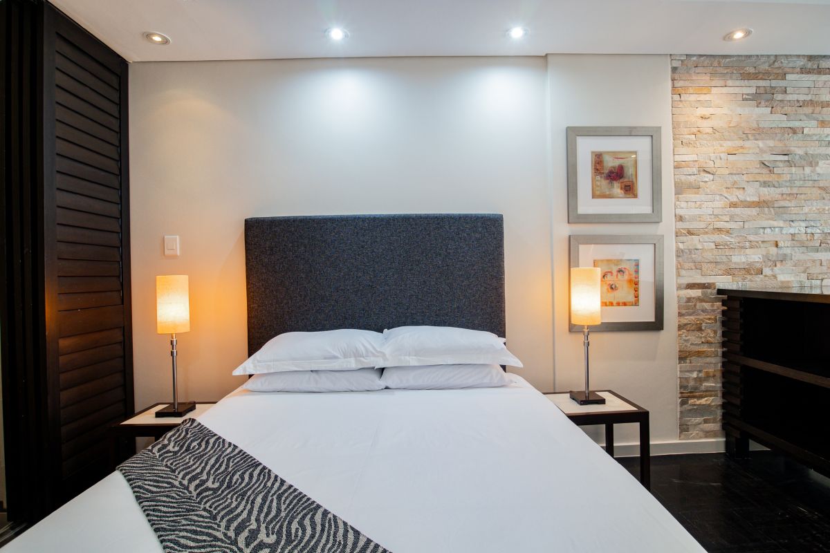 Studio-Pool-Parking-Mandela-Chic-Modern-Apartment-Cape-Town-City (3)