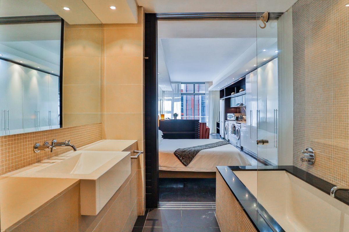 Studio-Pool-Parking-Mandela-Chic-Modern-Apartment-Cape-Town-City (8)