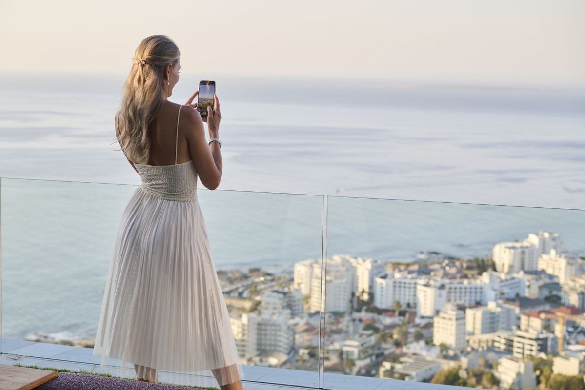 1-Exclusive-Luxury-Event-Space-Bantry-Bay (2)