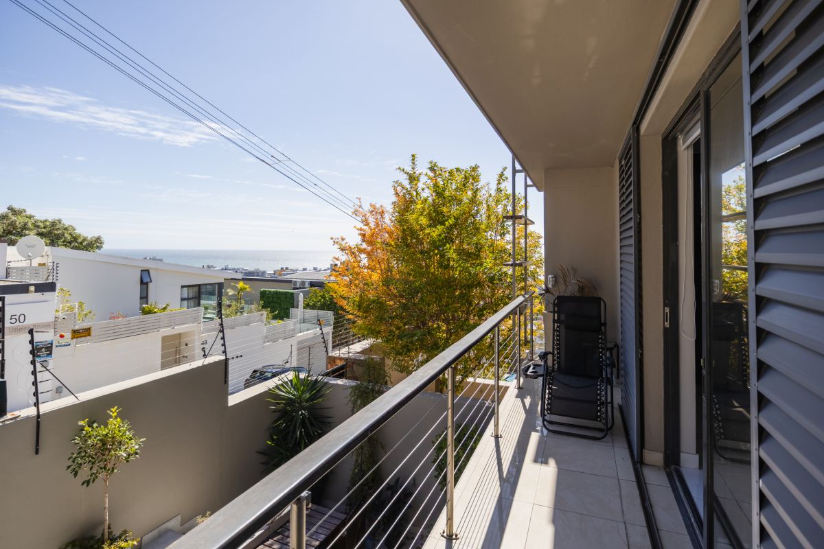 2Bed-Ensuite-BBQ-PlungePool-UpperSeaPoint-Views (12)