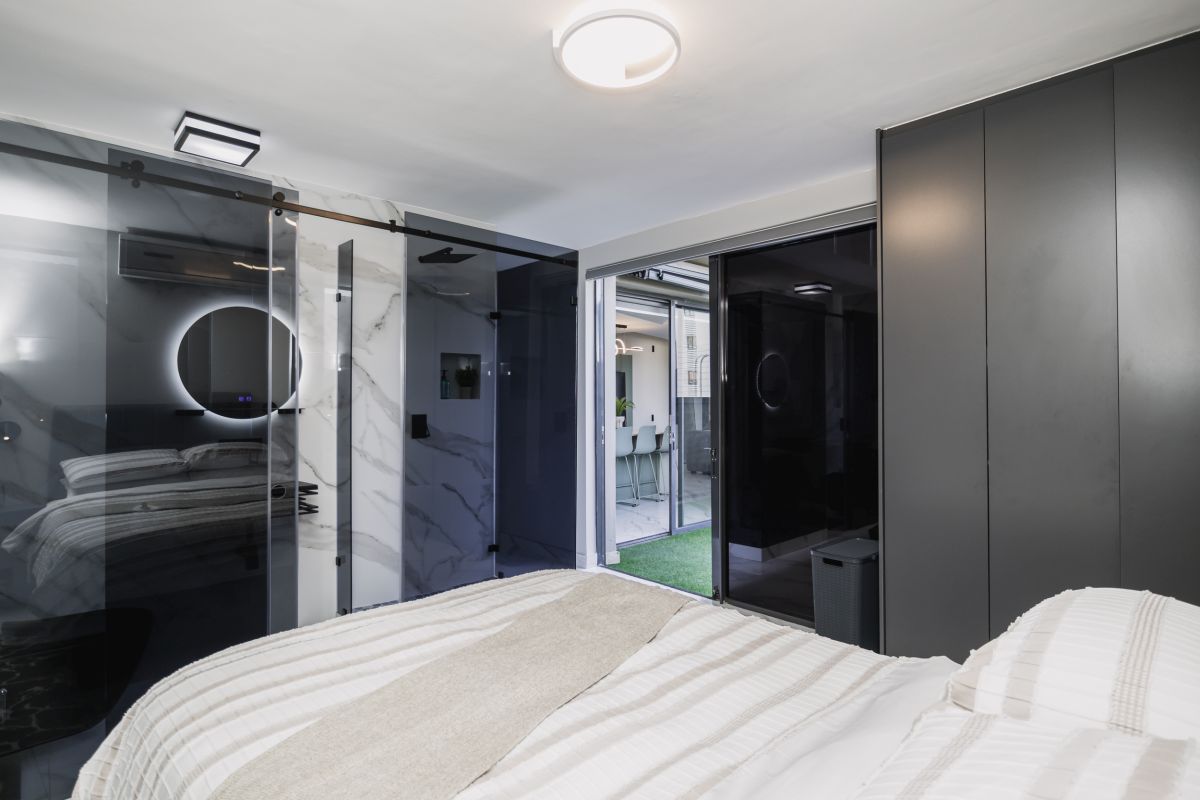 2Bed-Ensuite-BBQ-PlungePool-UpperSeaPoint-Views (26)