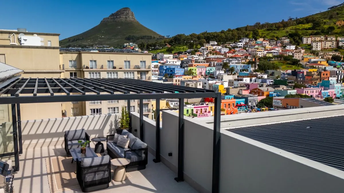 private-3bed-luxury-modern-penthouse-cape-town (5)